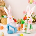 thumbnail image 4 of Adornos de Pascua Sombrero de flores Muñeco de conejo sosteniendo un rábano Adornos de muñeca sin cara, 4 of 6
