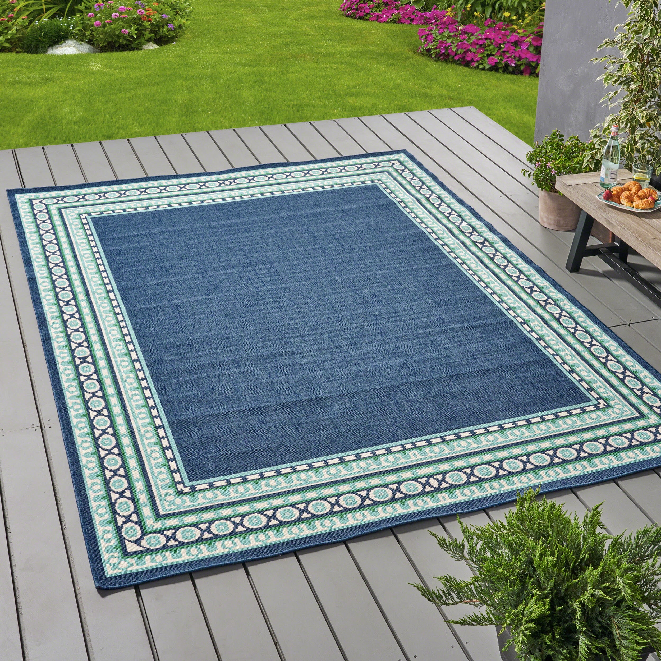 Darleen Outdoor Border 8' x 11' Area Rug, Navy and Green