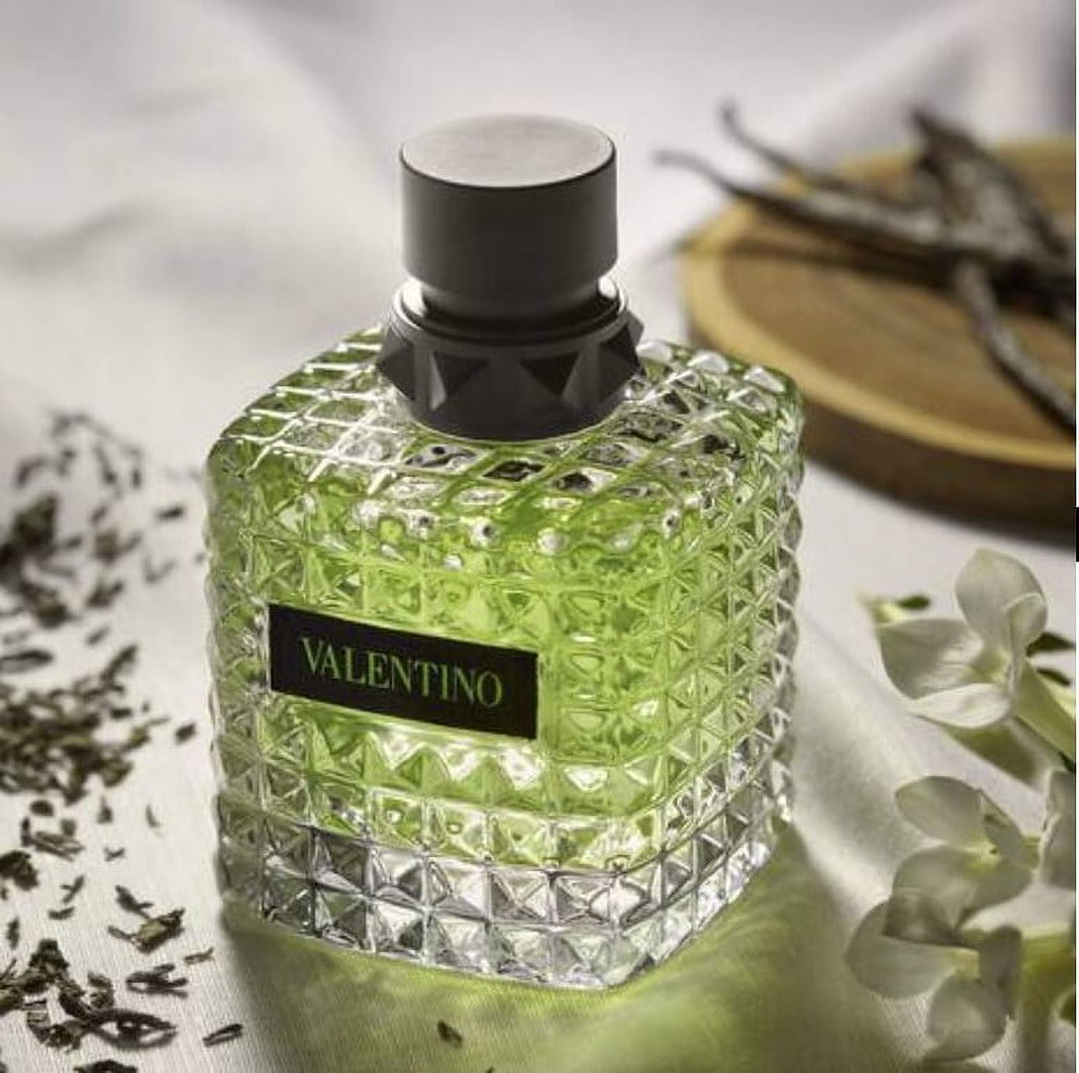 VALENTINO グリーン Valentino Eau De Parfum Spray Green 50ml, Floral Fruity Fragrance