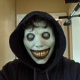 thumbnail image 2 of Máscara de Halloween Oso de Fresa Demonios Sonrientes Electrónica para Adultos, 2 of 4