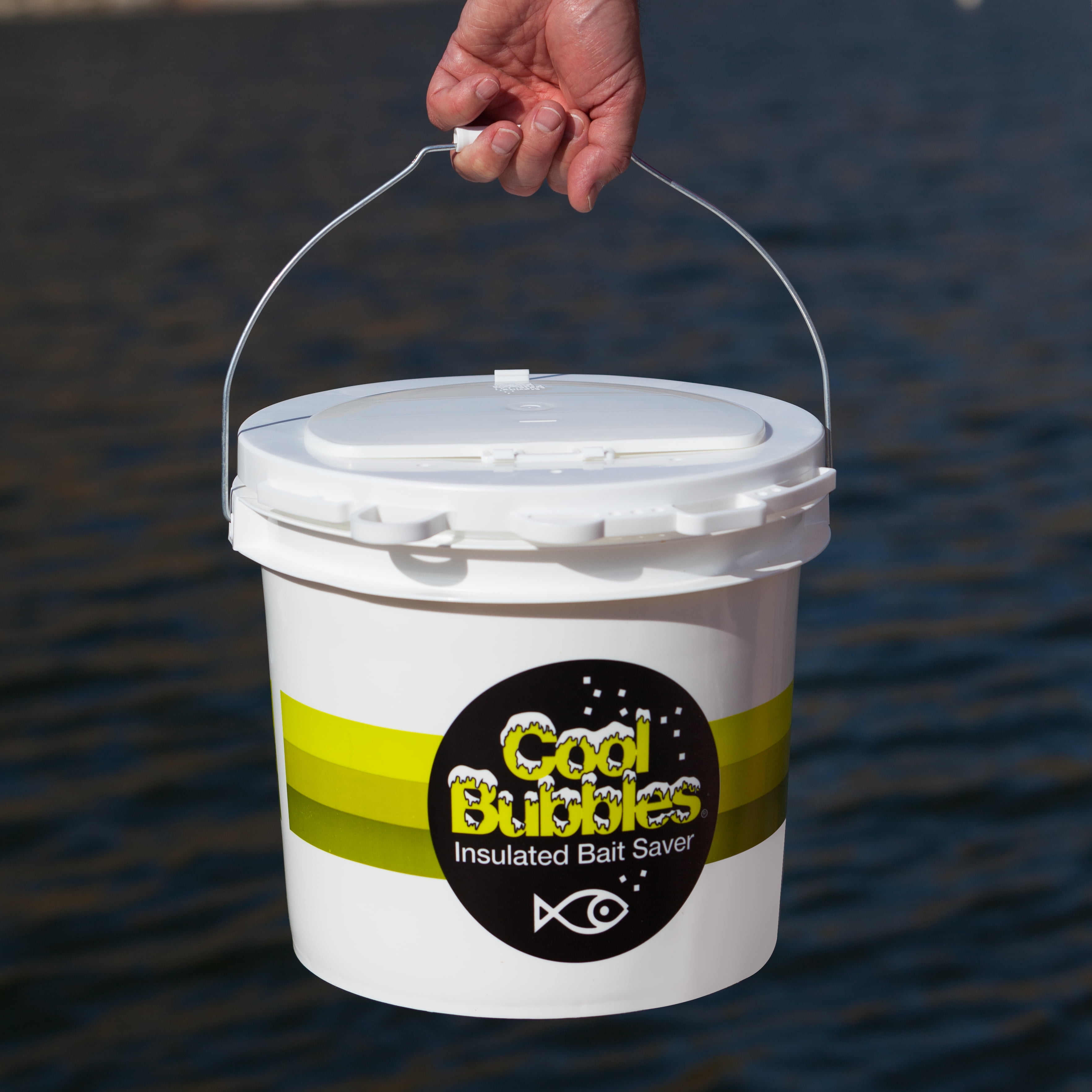 Marine Metal Products Cool Bubbles 8 Qt Insulated Bucket with Bubble Box Aerator