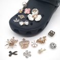 thumbnail image 1 of 16 piezas de adornos para sandalias de zuecos en 3D (corona de flores y perlas), adornos para zapatos, bonitos adornos para zapatos, pulseras de sandalias y zuecos, 1 of 5