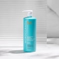 thumbnail image 3 of Champú Moroccanoil Moisture Repair para cabello dañado, 1 litro, 3 of 6