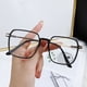 thumbnail image 2 of Gafas lisas con luz azul para mujer, estilo literario, deseo puro, cara de espectáculo de viento, caja pequeña y grande, montura de gafas para miopía, 2 of 6