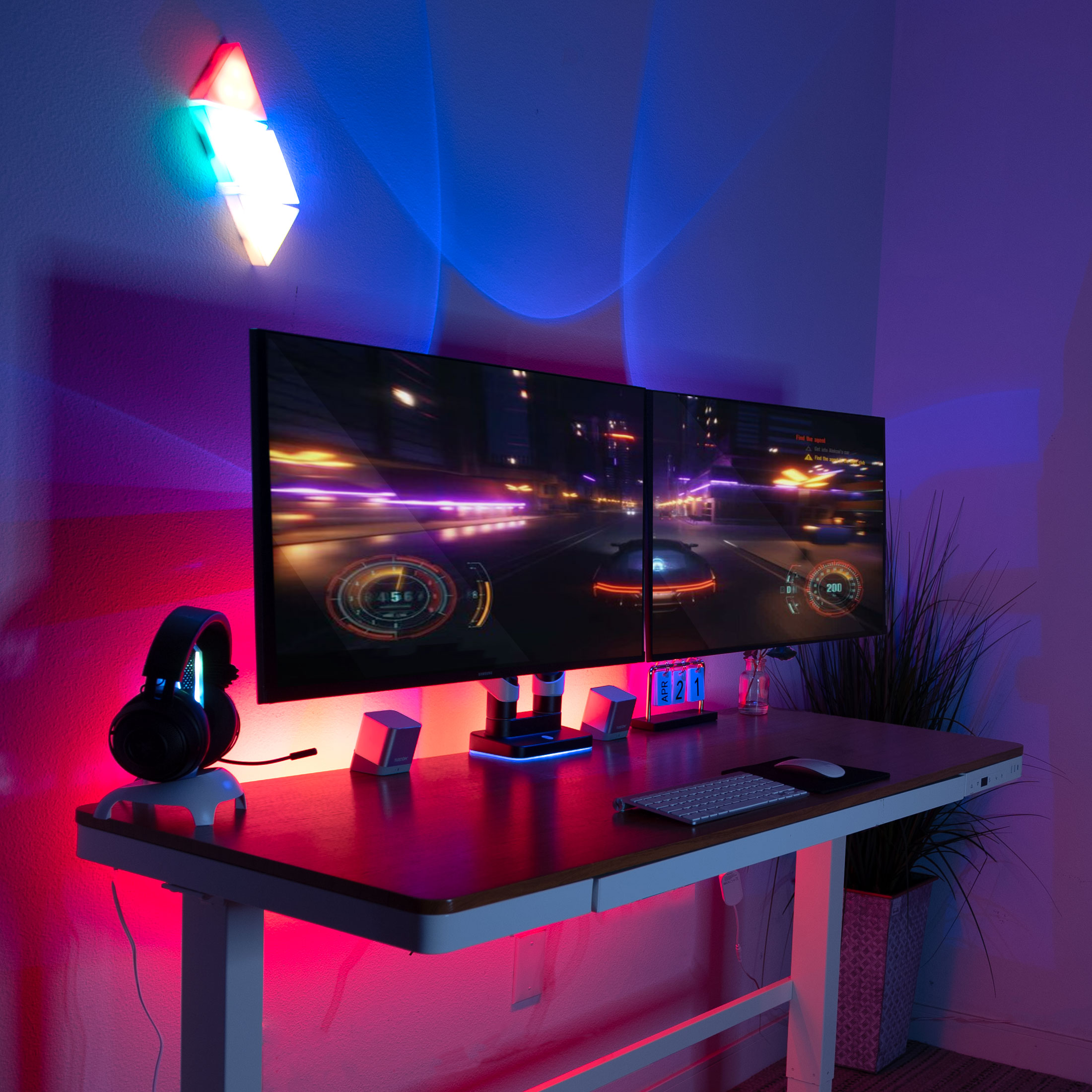 Mount-It! Heavy Duty Dual Computer Monitor Mount For Screens Up To 35", Gaming, RGB Lighting, Capacity 44 lbs., 18" Extension