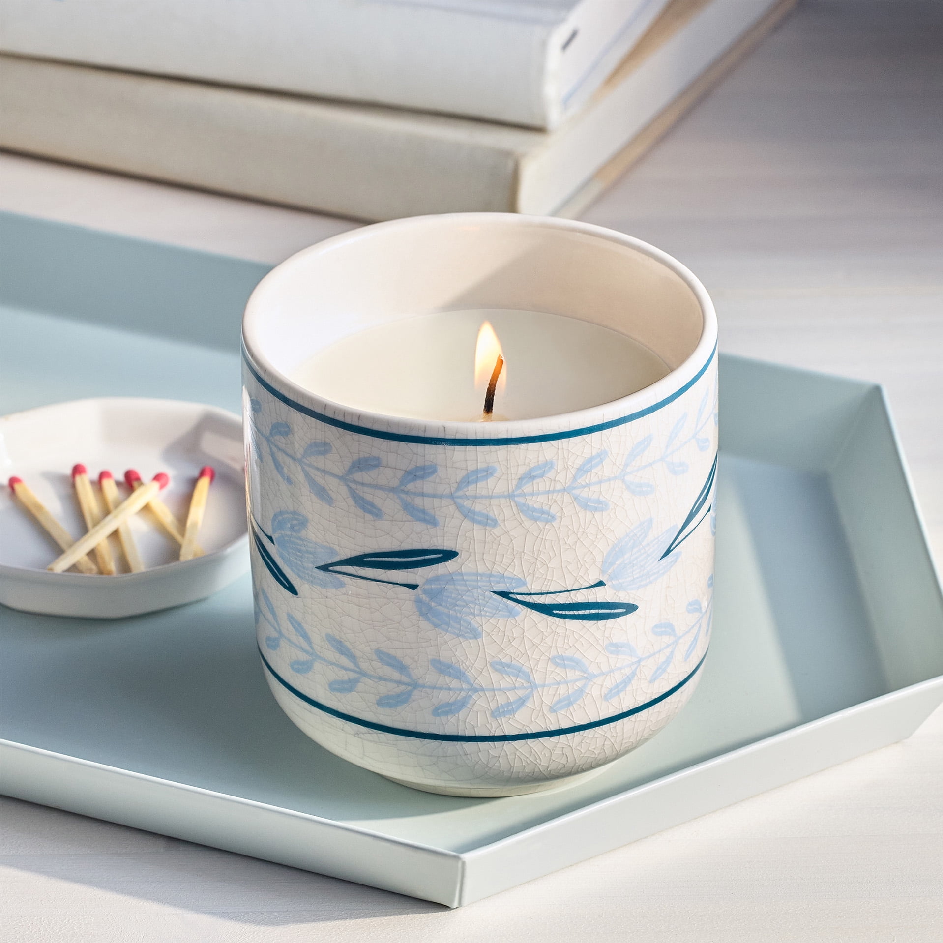 Better Homes and Gardens Salted Coconut Mahogany 1-Wick Fluted Jar Candle, Crackle Blue Flower, 8 oz