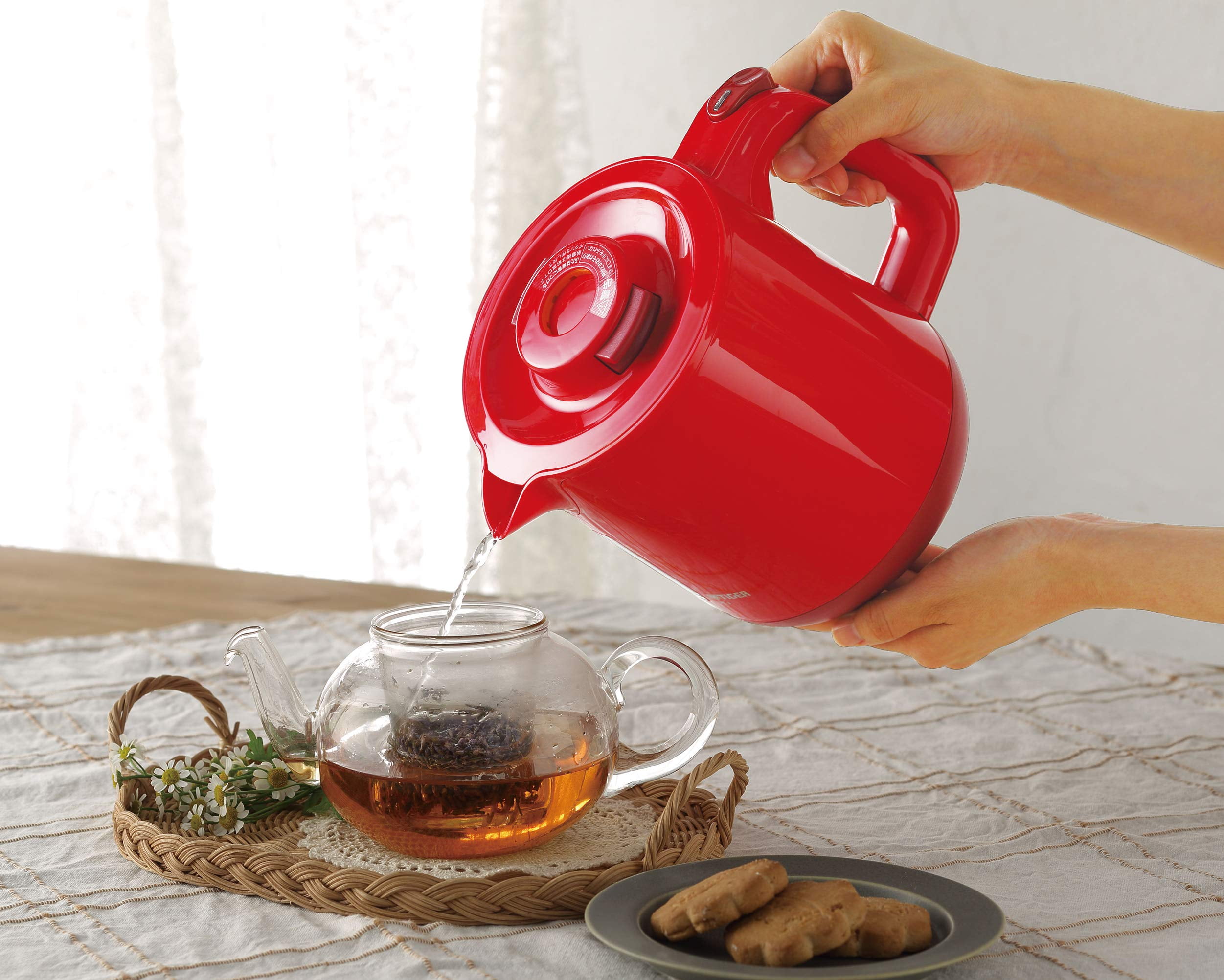 Buy Tiger Thermos Steamless Electric Kettle Wakuko 1000ml Gray PCJA101H Tiger Online at Lowest