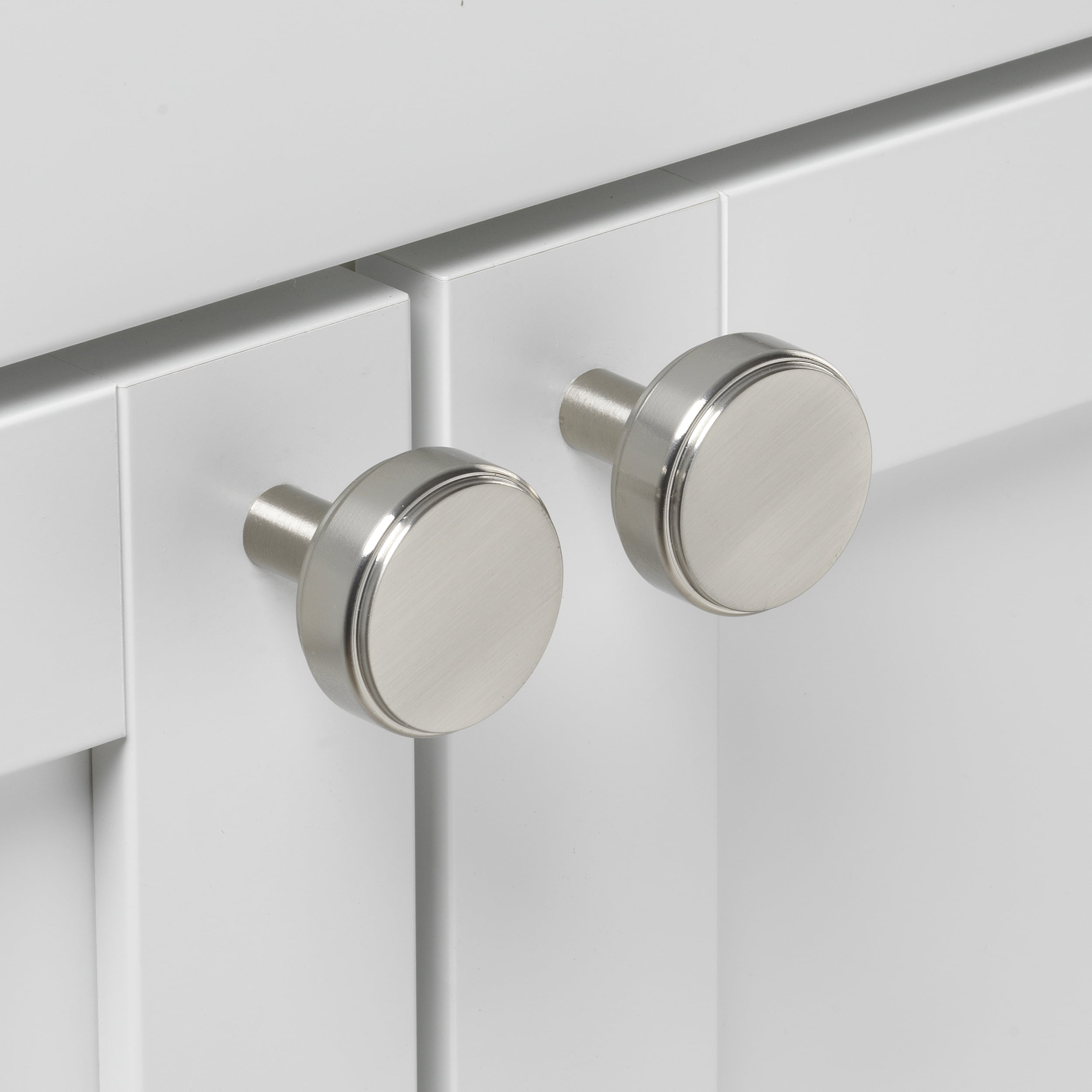 GlideRite 1-1/2 in. Solid Round Cabinet Knob, Satin Nickel