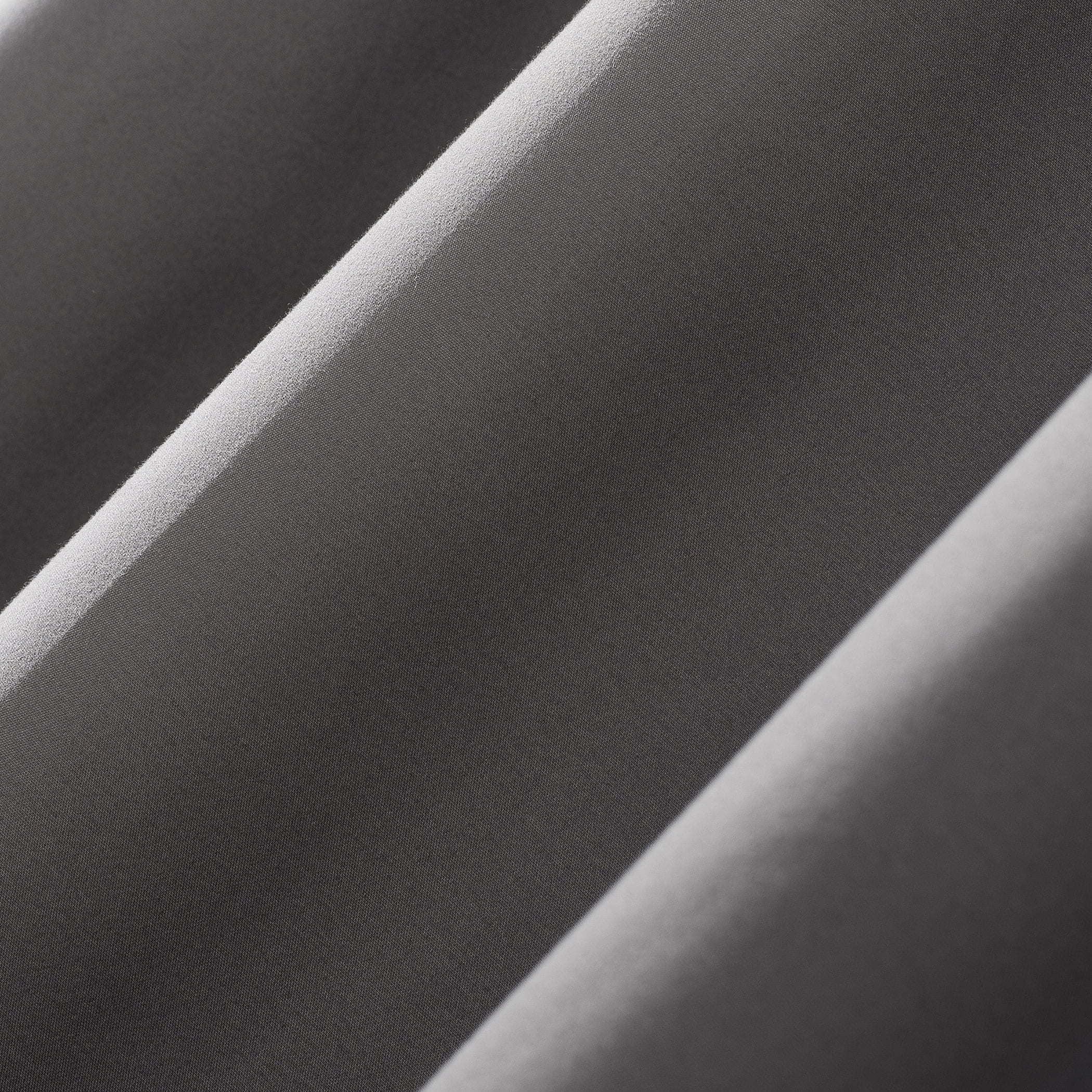 Sun Zero Cyrus Thermal 100% Blackout Grommet Curtain Panel, 40"X63", Gray
