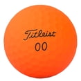 thumbnail image 4 of Pelotas de golf Titleist Velocity, color naranja mate (una docena), 4 of 7