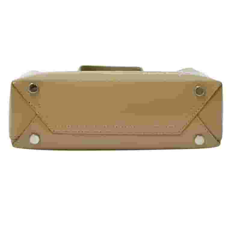 【関税&送料込】Salvatore Ferragamo Beige Leather Small Fiam Pre-Owned Salvatore Ferragamo Ferragamo Women's Handbag