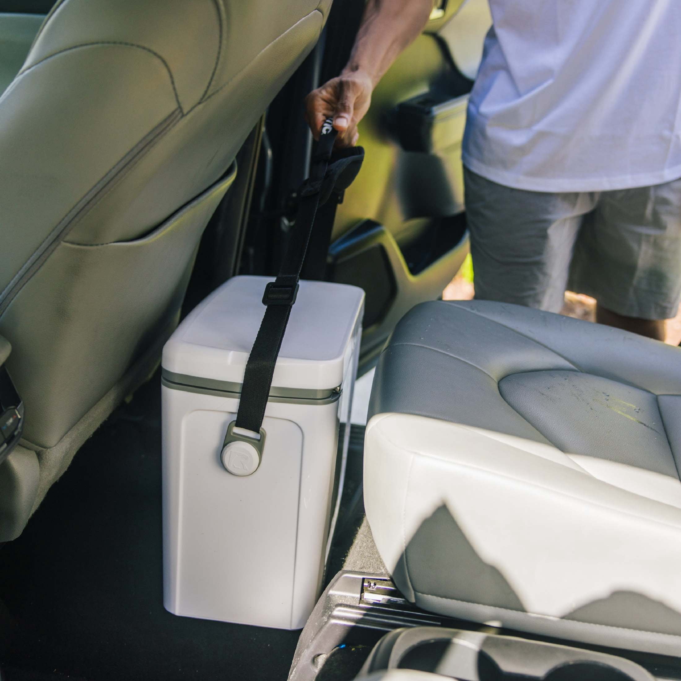 RTIC 16 QT Hard-Sided Ice Chest Cooler, Fits 20 Cans, Road Trip, Sunlight/White