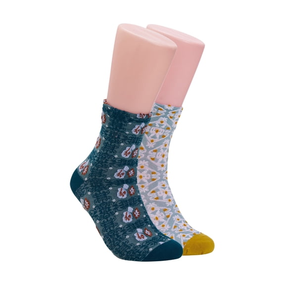 Clarks Women's Black 3D Floral Tapestry Crew Socks, 2 Pack