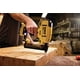 thumbnail image 3 of Engrapadora Inalámbrica Calibre 18 XR 20V MAX DEWALT DCN681B, 3 of 3