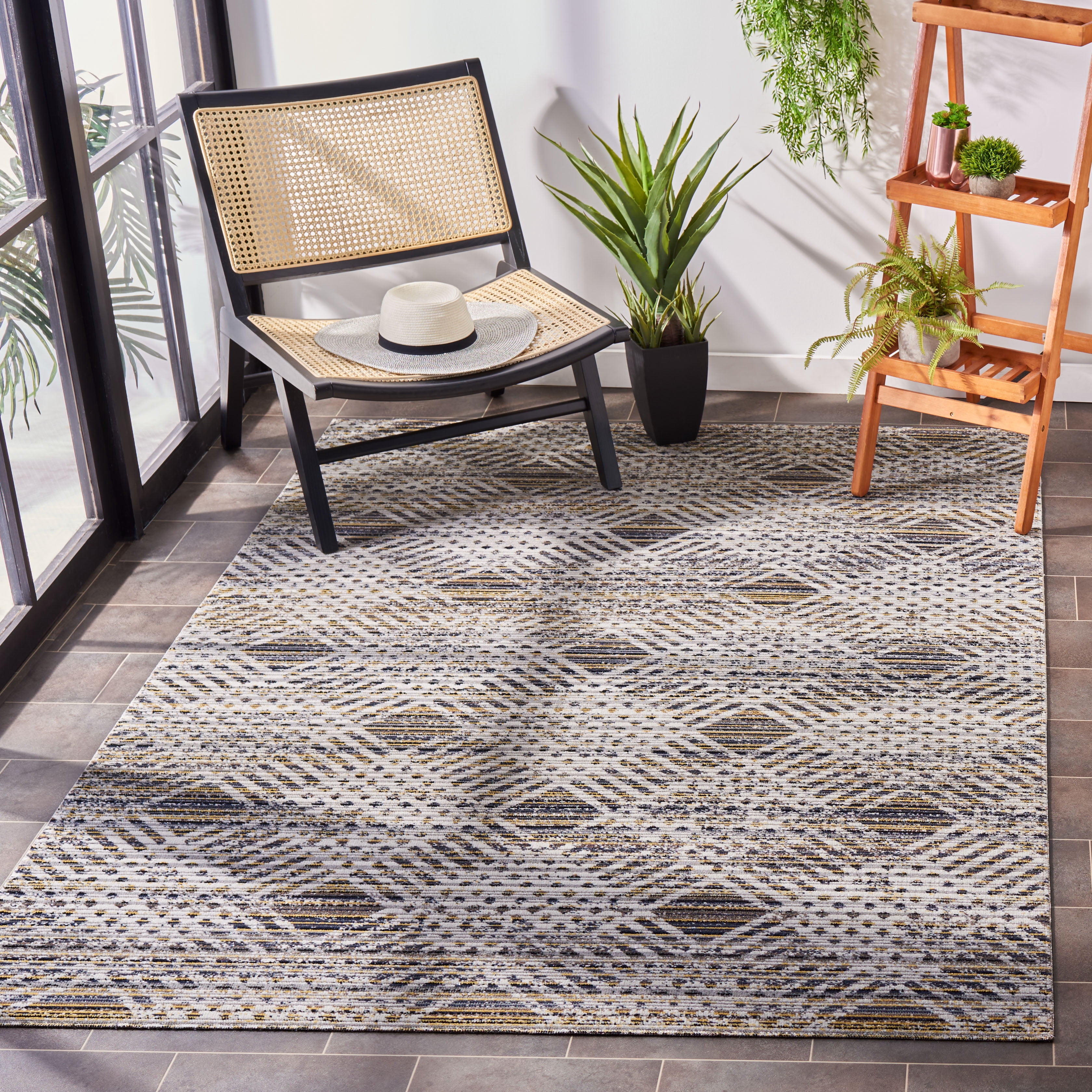 SAFAVIEH Montage Hedley Geometric Indoor/Outdoor Area Rug, Dark Grey/Grey, 5'1" x 7'6"