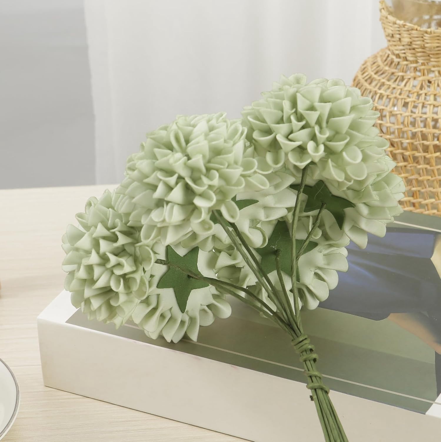 25Pcs Sage Green Artificial Roses and Dahlias with Stems, Fake Flowers for DIY Wedding Bouquets, Centerpieces, Bridal Shower and Home Decorations