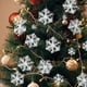 thumbnail image 5 of 30 piezas de copos de nieve navideños con purpurina blanca, copos de nieve falsos, colgantes para árbol de Navidad, adornos para fiestas en casa y Año Nuevo, 5 of 5