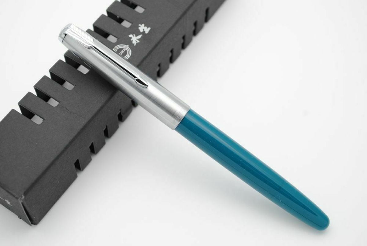 1 x Fountain Pen , esin Body Steel Push Cap Vacumatic Fountain Pen F Nib 0.5MM With Ink Window