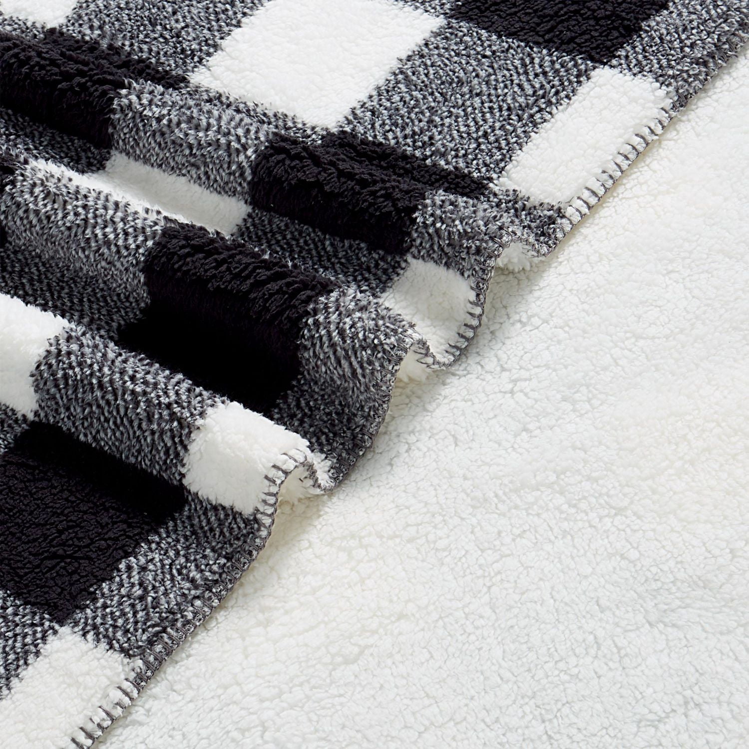 HOMETRENDS Sherpa Blanket