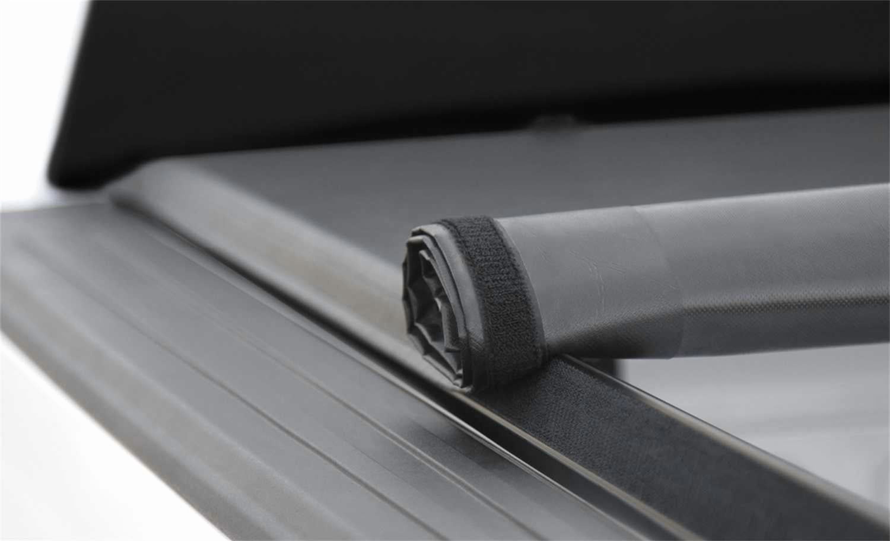 Access Literider 04-06 Tundra Double Cab 6ft 2in Bed Roll-Up Cover Fits select: 2004-2006 TOYOTA TUNDRA