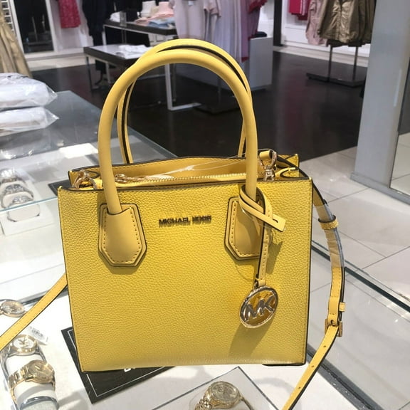 Michael Kors Mercer Medium Pebble Leather Messenger Crossbody Bag - Daffodil