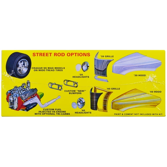 Skill 2 Model Kit 1939 Ford Tudor Sedan "Street Rod" Series 1/25 Scale Model by AMT