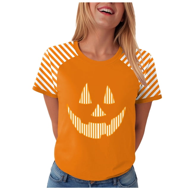 HUITKMM Chemises Western pour Femmes T-Shirt Graphique d'Halloween pour Femmes à Manches Courtes T-Shirt Décontracté Imprimé Drôle Col Rond Tee pour Fête Tenue Quotidienne Haut Confortable