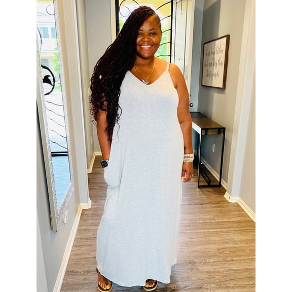 Women's Plus Size Cami Maxi Dress with Pockets