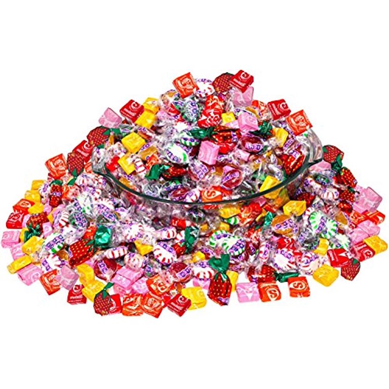 Assorted Starbust & Brach's 8.75 Lb Bulk Soft Chewy & Hard Candy Mix Value  Pack 700 Pcs (140 oz)  