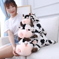 thumbnail image 4 of Almohada de peluche de vaca, lindos animales de peluche de vaca, juguetes de animales de granja de peluche, almohada de vaca de peluche manchada en blanco y negro, adecuada para niños, 4 of 5