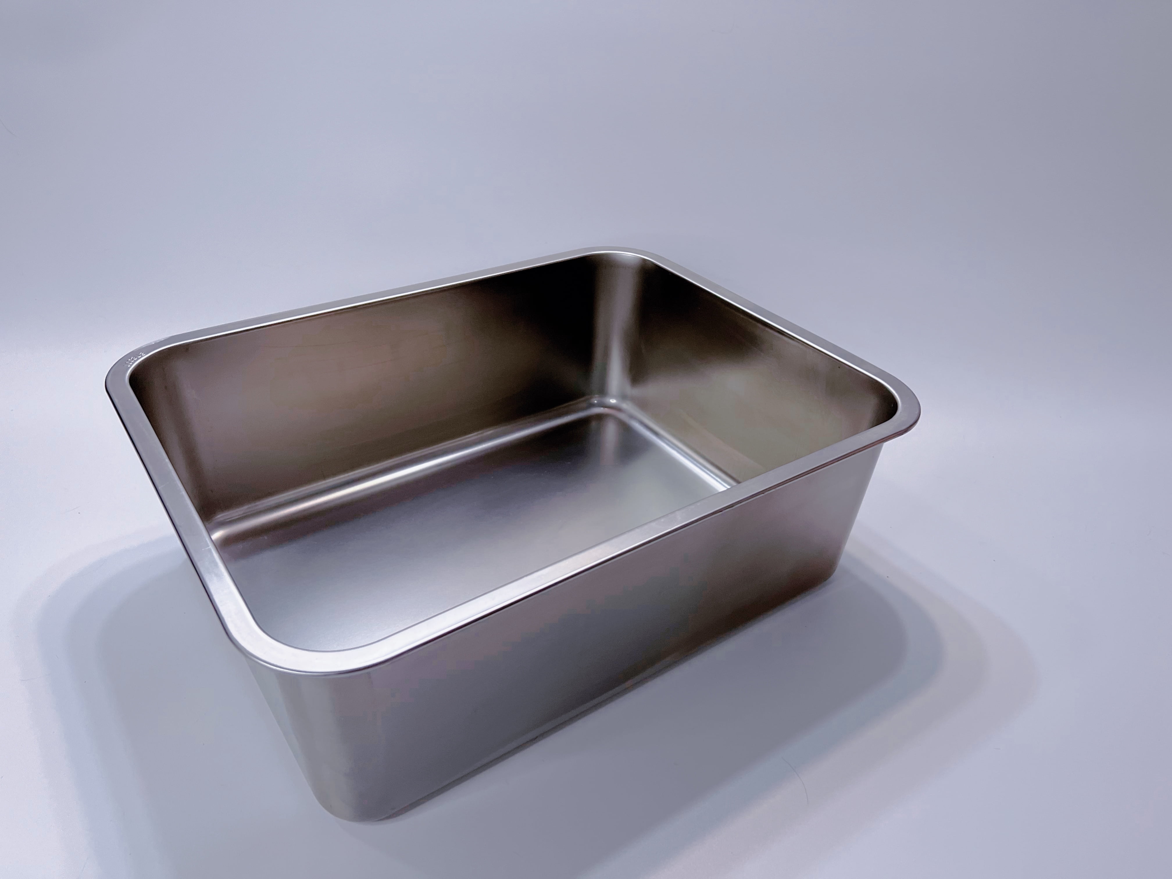 KUNWU Stainless Steel Cat Litter Box 18"x14"x6", Corrosion Resistant Easy Clean No Residue Build Up Never Absorbs Odor Stains Rusts Durable Pan Medium