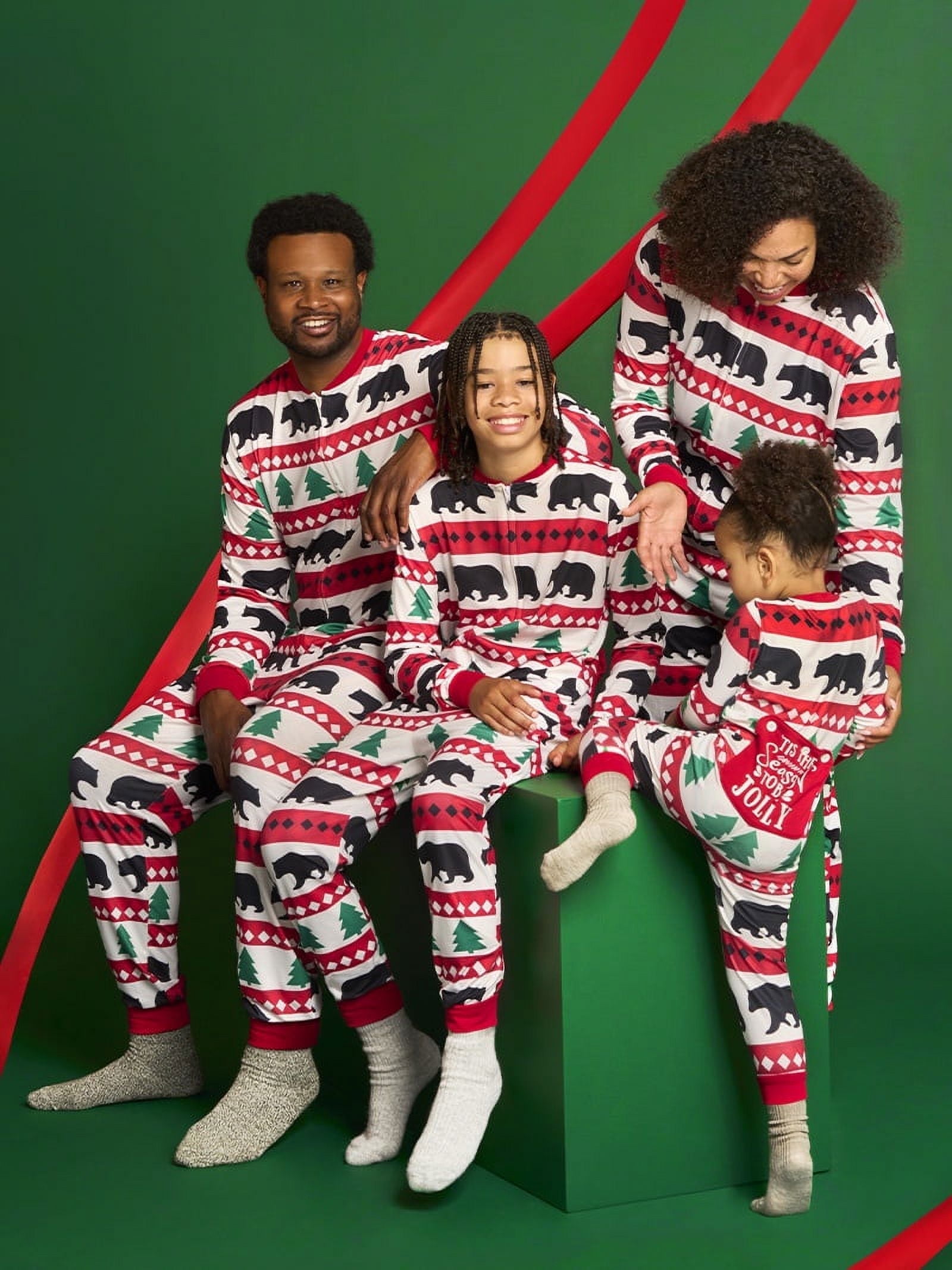 PatPat Christmas Pajamas Matching Family Onesies Couple Holiday Pjs for Men Polar Bear Patterned One Piece Pajamas with Socks, L