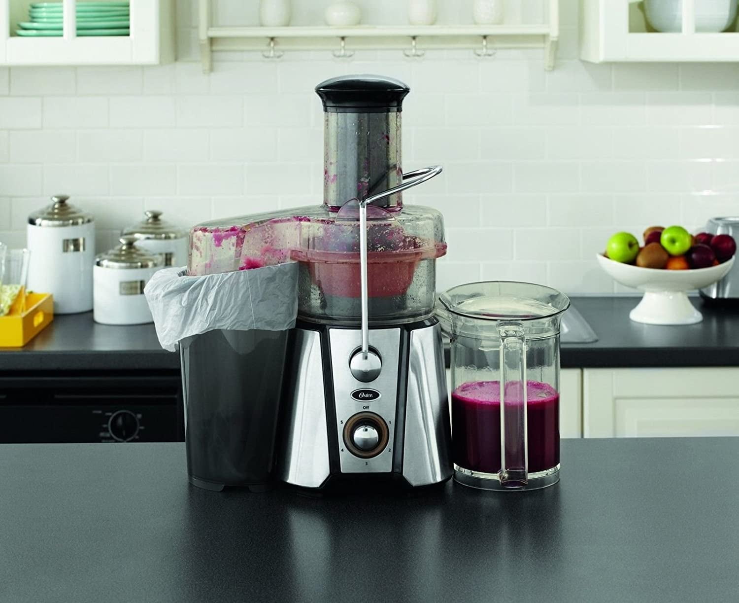 Oster JusSimple 5 Speed Easy Clean Juice Extractor with Extra-Wide Feed  Chute, FPSTJE9020-000, 1000W, Black/Silver | Walmart Canada