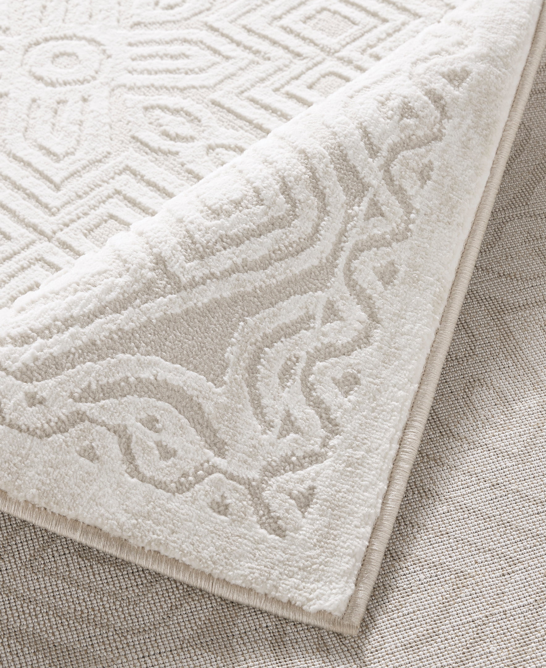 TOWN & COUNTRY LUXE Maya Medallion Tile Neutral Indoor Runner Area Rug with High-Low Texture, Ivory/Greige, 1'9"x7'2"