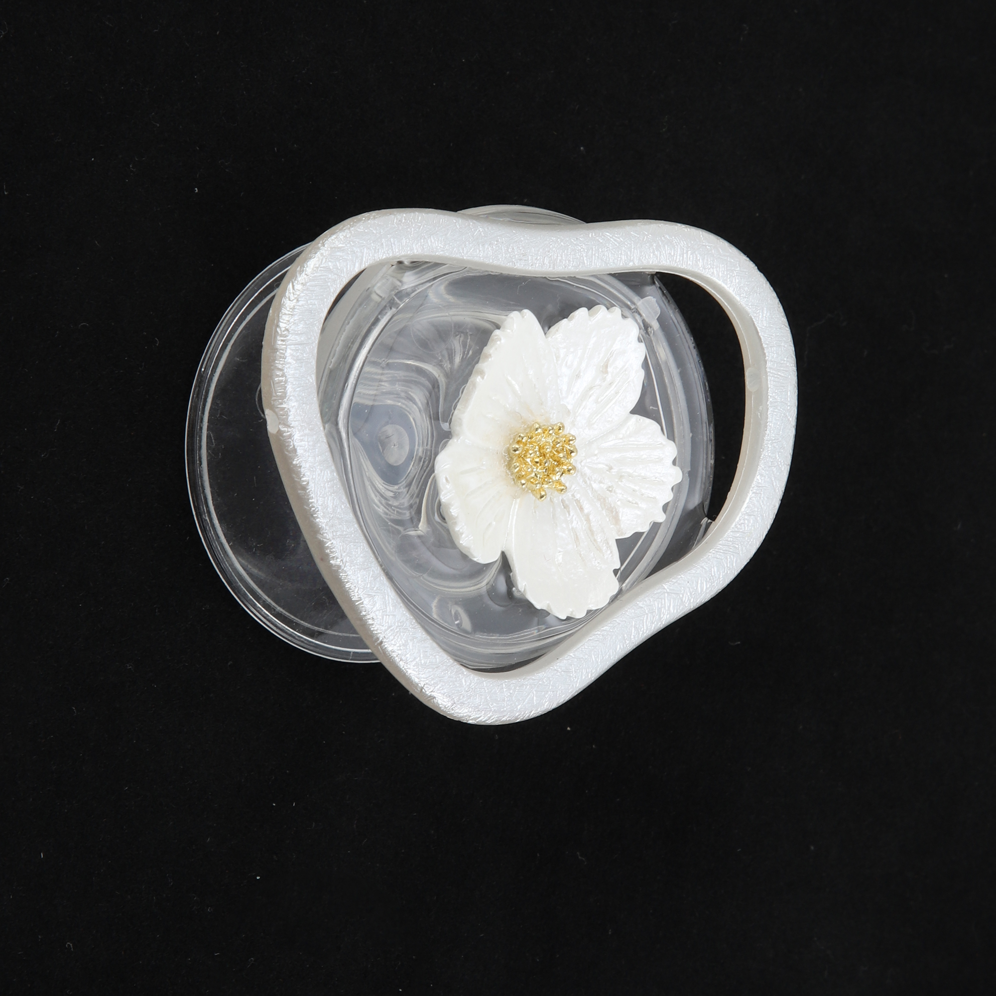 Unique Bargains Irregular Ring Shell Flower Phone Grip Beige for One-Handed Use