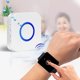 thumbnail image 2 of ZHAOCHENG Pulsador de llamada para personas mayores 1pc - Buscapersonas de emergencia - Buscapersonas por enfermedad - Alarma de pulsera para personas mayores - Alarmas inalámbricas para el hogar Alar, 2 of 5