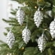 thumbnail image 1 of 6 Colgantes de Piñas de Plástico con Formas Especiales para Decorar El Árbol de Navidad., 1 of 6