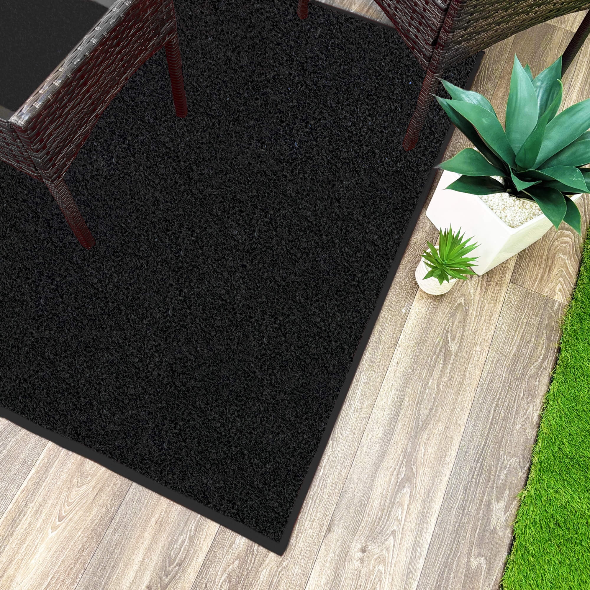 Koeckritz Rugs 12'x18' Black Indoor-Outdoor Slim Economy Area Rug, Durable & Practical