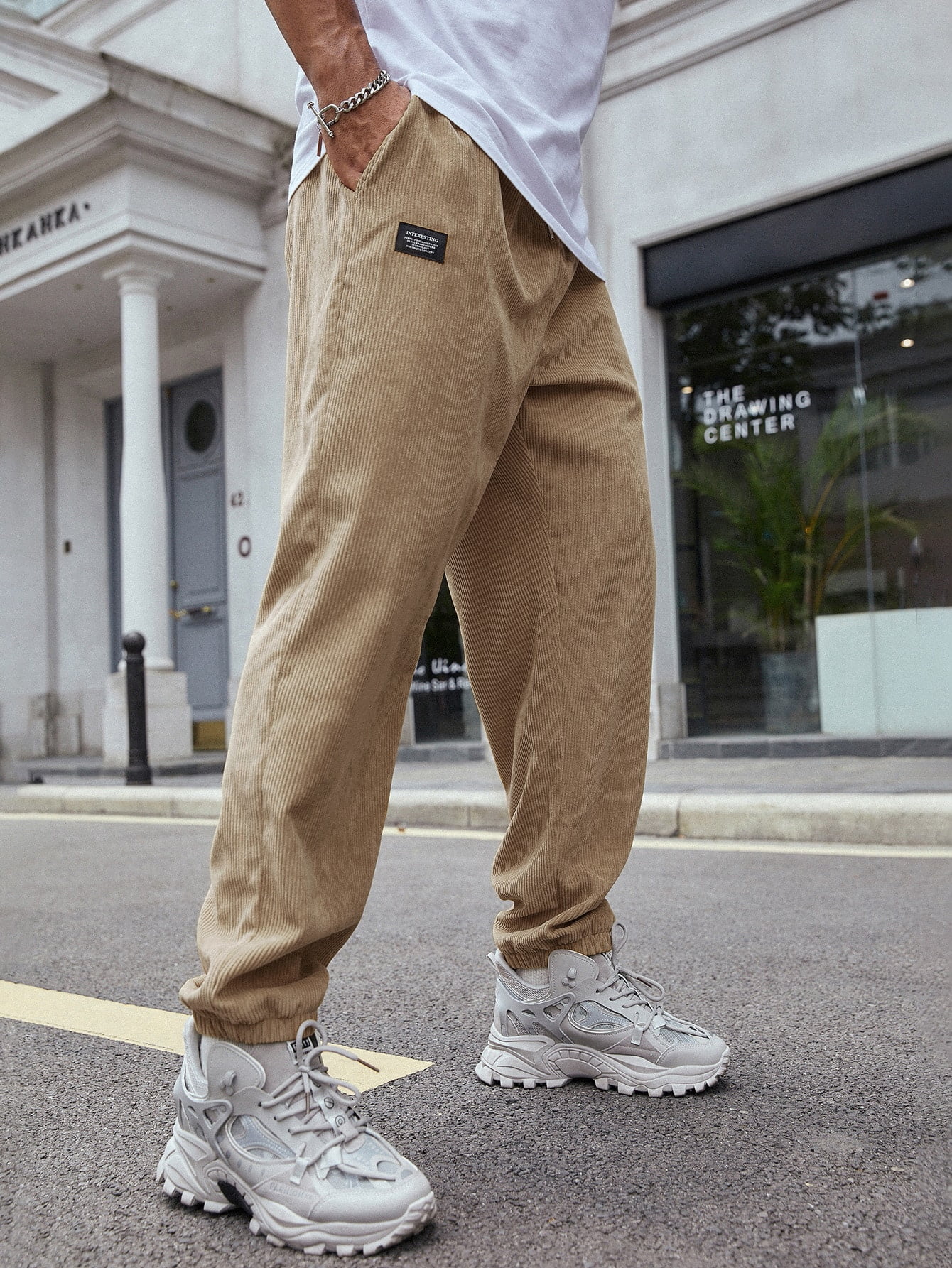 Khaki Preppy Men Letter Patched 