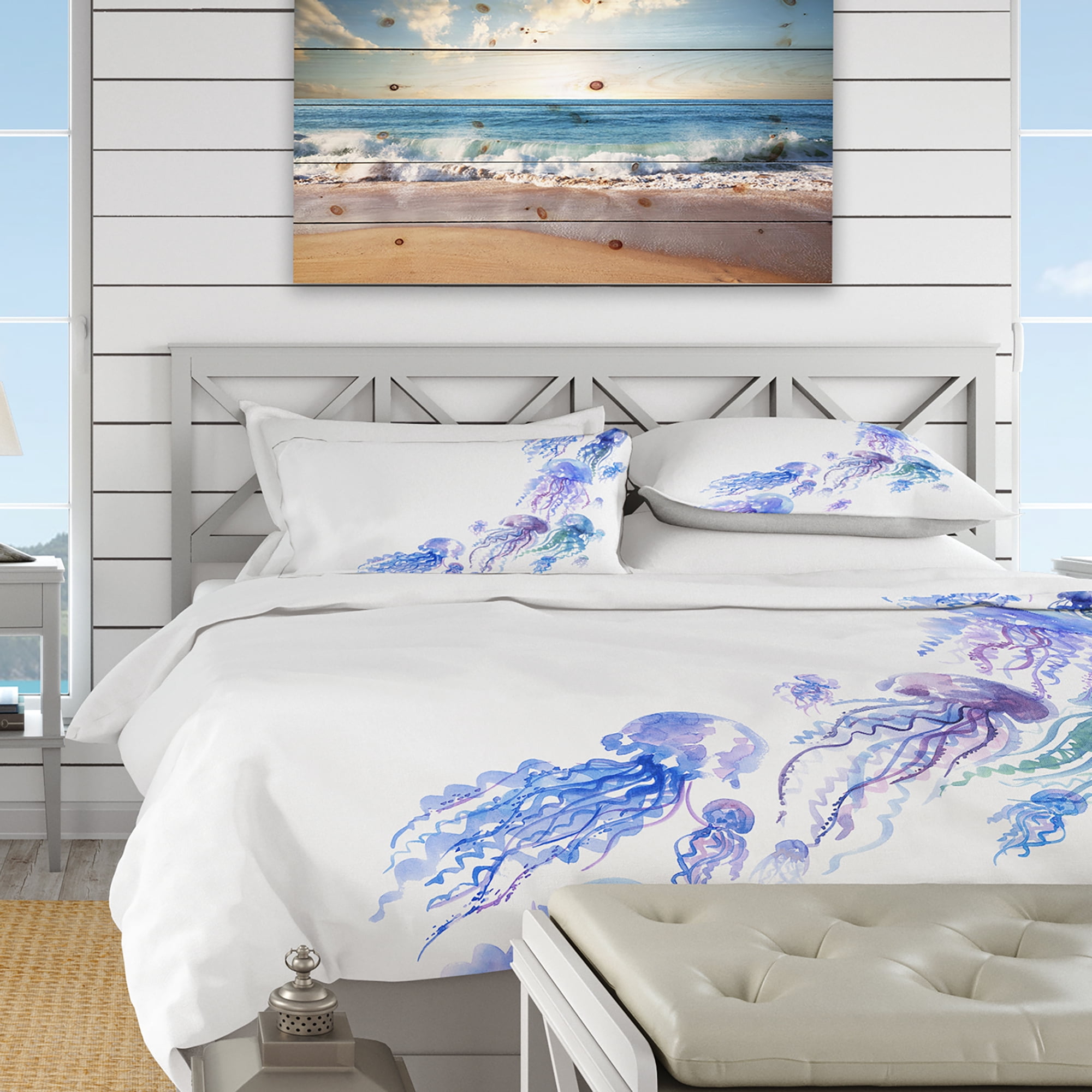 Designart 'Moving Jellyfish Group' Nautical & Coastal Duvet Cover Set