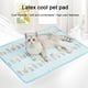 thumbnail image 4 of Estera de enfriamiento para mascotas de seda de hielo, mantas portátiles lavables para sofá de perros, cama de piso, asientos de automóvil, 4 of 9