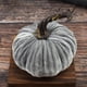 thumbnail image 1 of Calabazas de terciopelo de 7,9 pulgadas | Adornos otoñales de peluche supersuaves para Halloween y Acción de Gracias | Centro de mesa para el hogar, 1 of 2