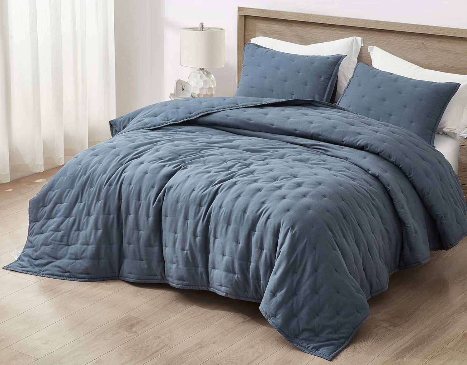 Chezmoi Collection Glen 3-Piece Crescent Stitched Quilt Set, Queen Size, Steel Blue, Rayon Derived from Bamboo & Polyester Blended, Soft Breathable Cooling Bedspread for Hot Sleepers