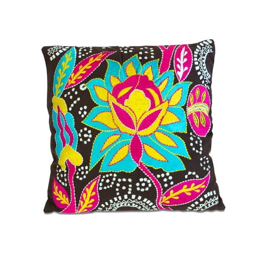 Imports Décor Retro Flower Throw Pillow