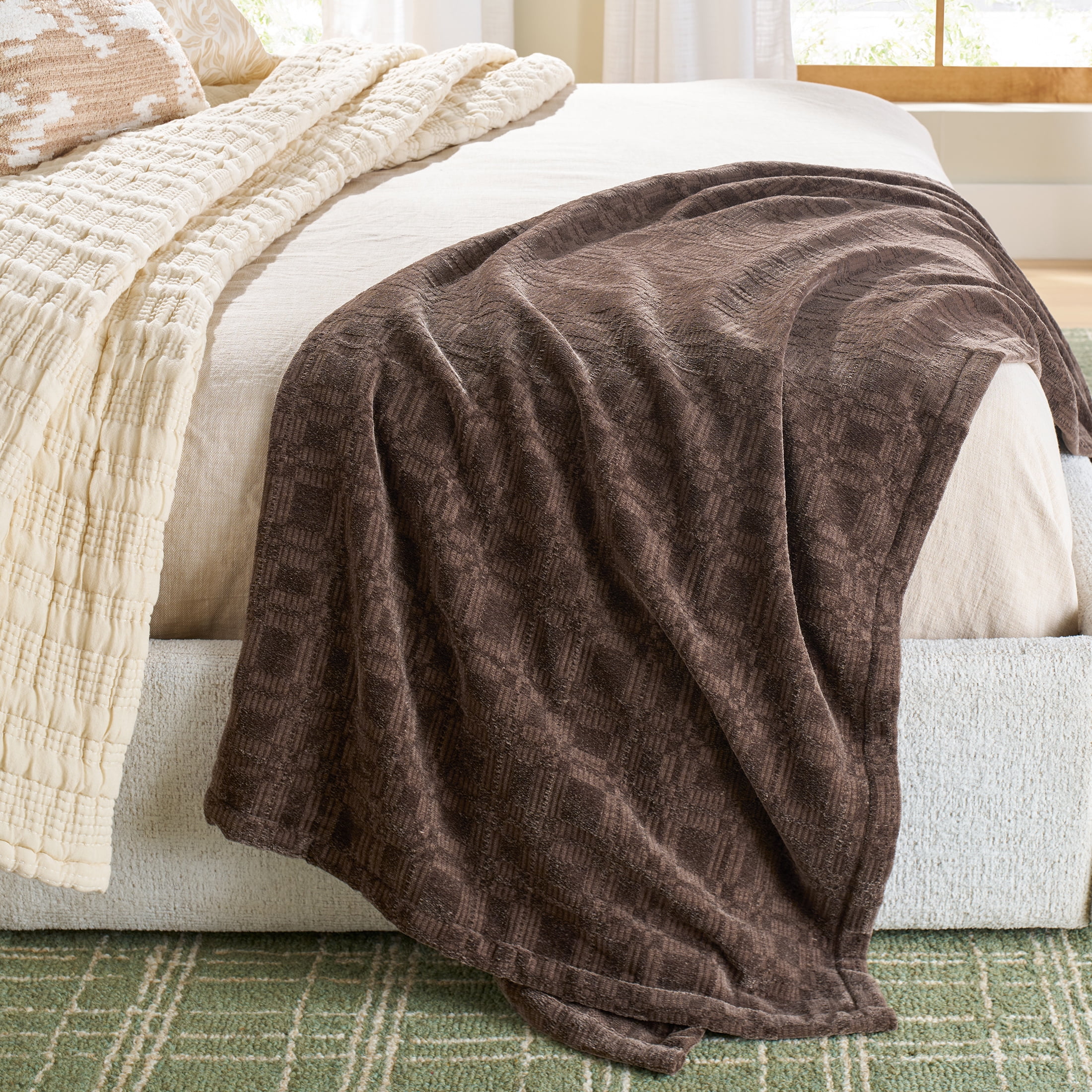 Better Homes & Gardens Brown Basket Chenille Woven 50x72' Throw