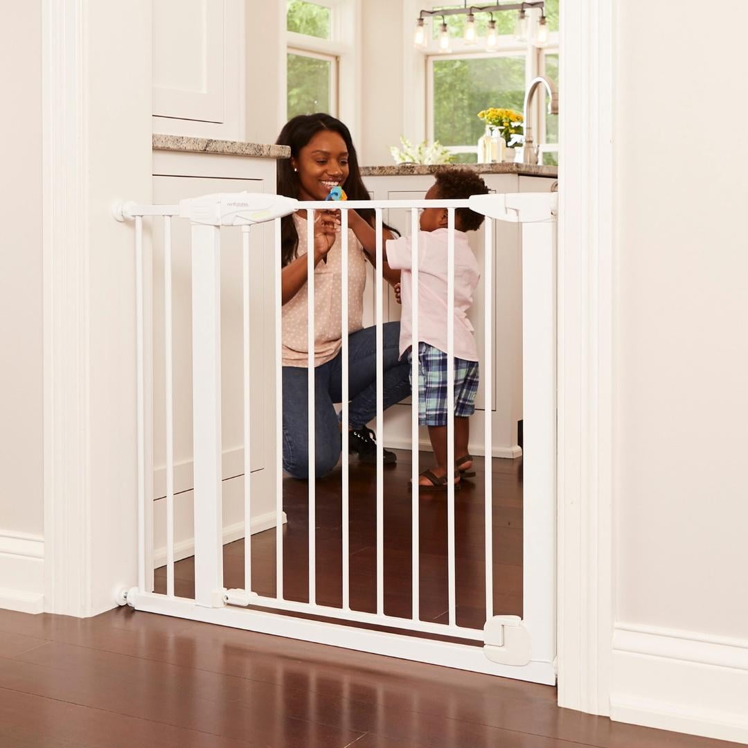 Toddleroo by North States Bright Choice Auto-Close Child Safety Gate, 30" Tall, White