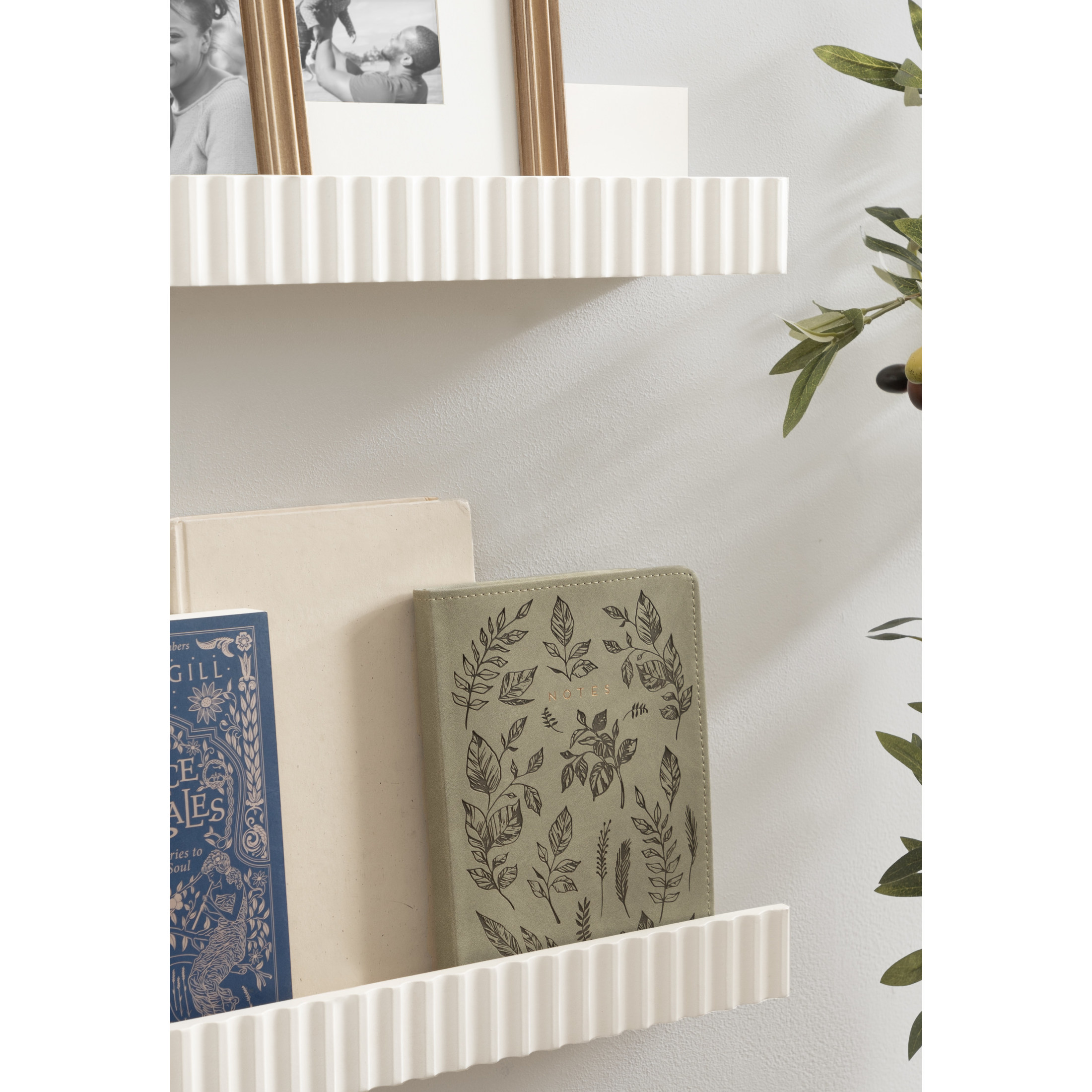 Kate and Laurel Furrow Modern Wood Photo Display Ledges, Set of 2, 24 Inches, White, Scalloped Floating Picture Ledge Shelf Set with Lip for Use as Nursery Book Shelves or Gallery Wall Decor