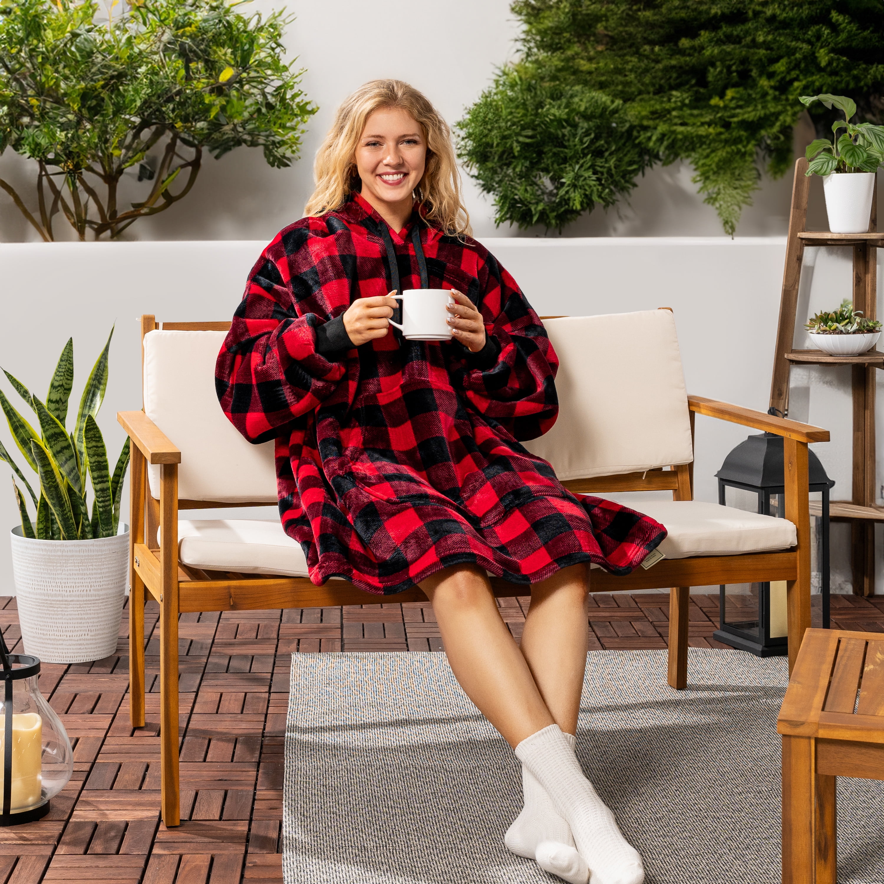 PAVILIA Blanket Hoodie for Women Red, Sherpa Wearable Blanket Men, Cozy Oversized Sweatshirt Blanket, Warm Fleece Hooded Blanket Sweater with Sleeves and Giant Pocket, Checker Red