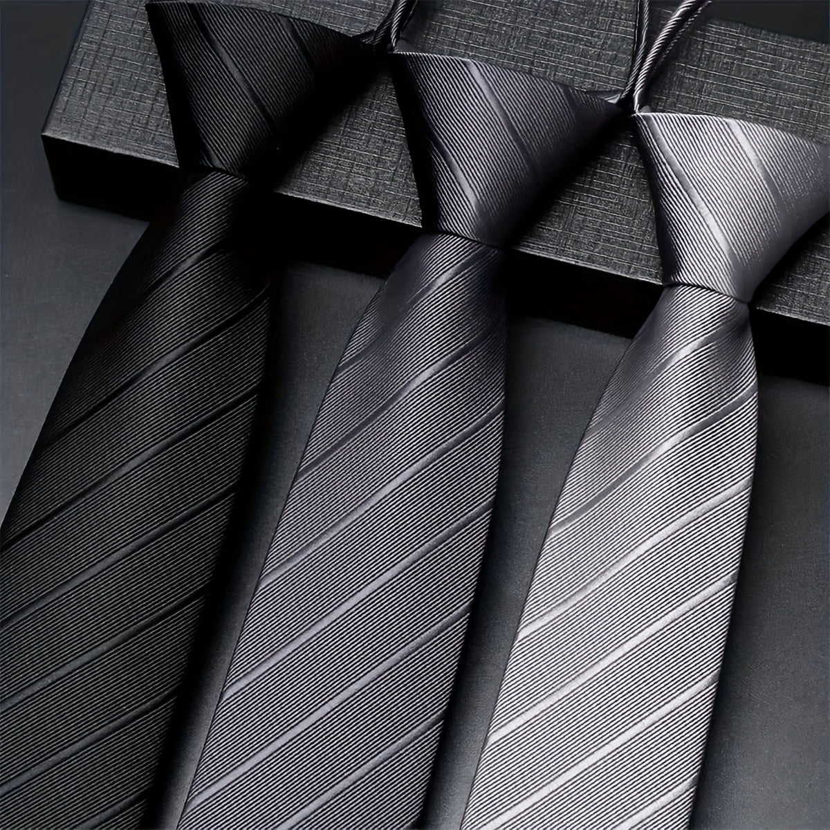 Men's 1200-count solid color polyester zipper striped tie set, classic retro business style tie, suitable for work, interviews, banquets and other occasions. Available in black, gray, navy blue and d