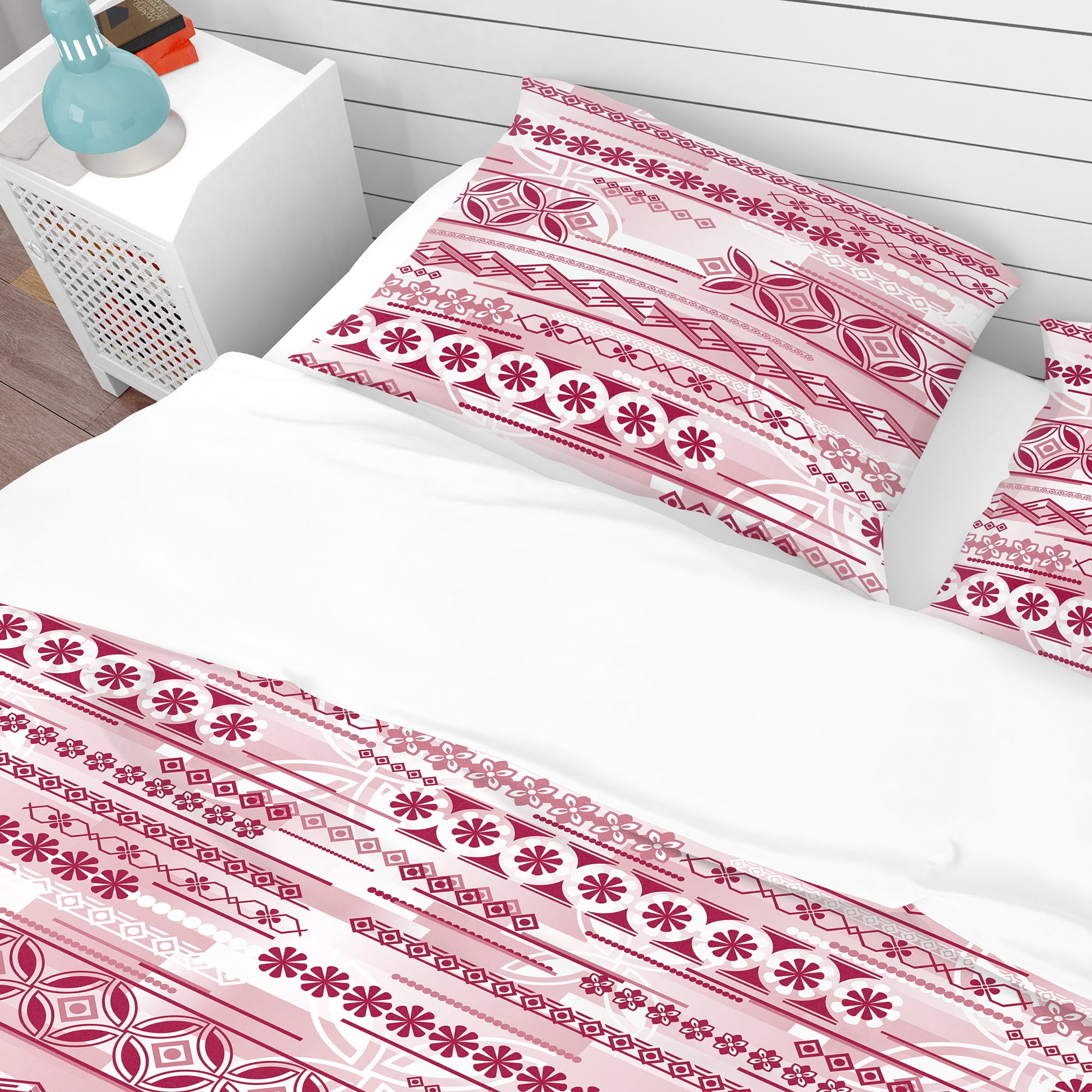 Designart 'Irregular Pattern' Bohemian & Eclectic Duvet Cover Set